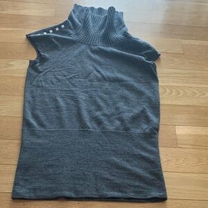 Wool Gray Sleeveless Turtleneck Sleeveless Sweater